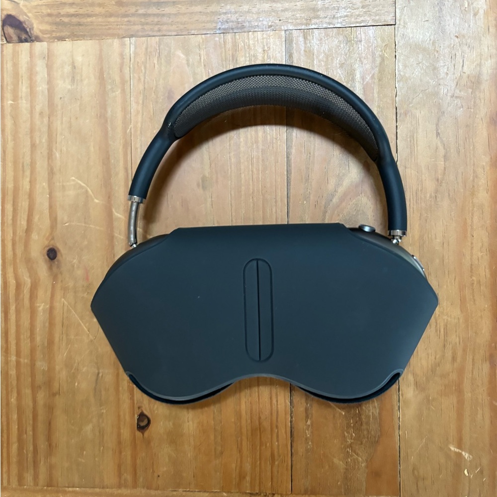 airpod maxes grey